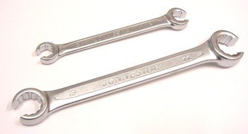 Klucz oczkowy otwarty 17x19mm W241719 Jonnesway Klucz oczkowy otwarty 17x19mm W241719 Jonnesway